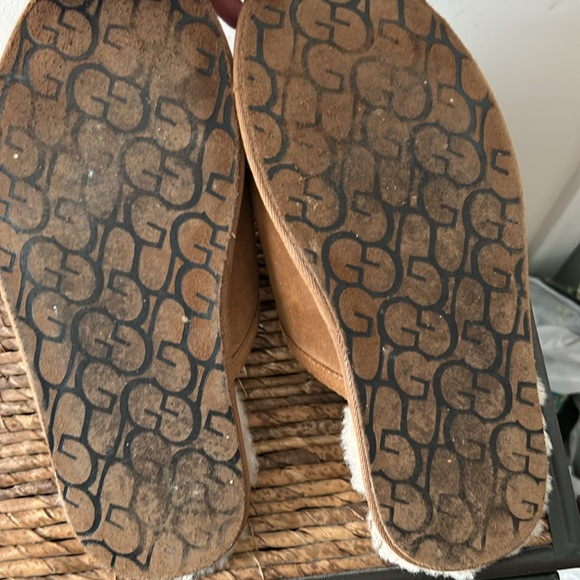 UGG Men’s Slippers Size 10 - Picture 4 of 4